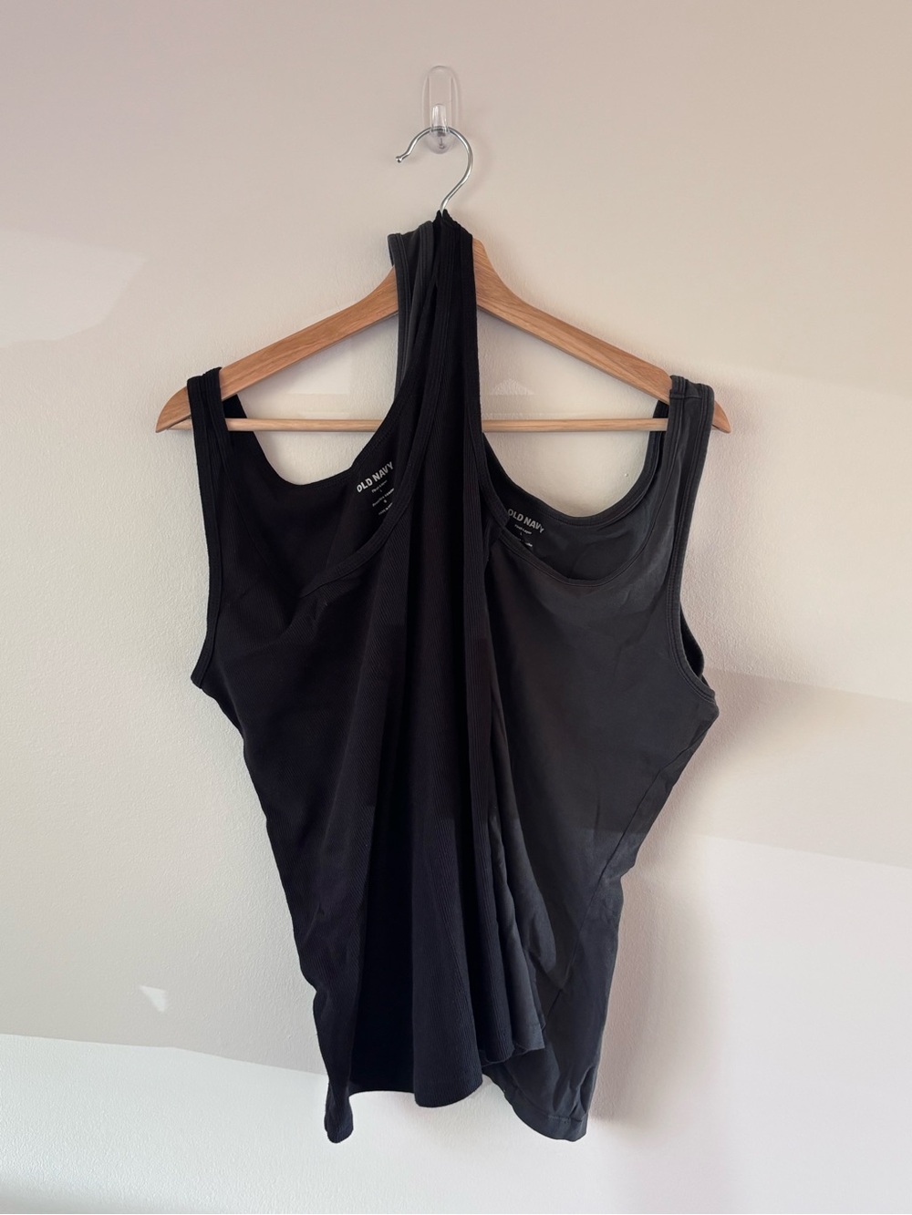 Old Navy Women's Black & Charcoal Scoop Neck Tank Tops - 2 Pack